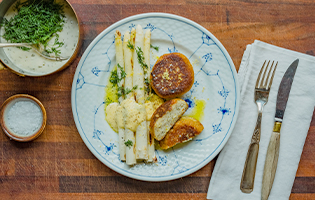 Fish Cakes with Asparagus & Hollandaise